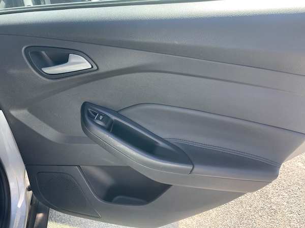 Used Ford Focus 2016 for sale - 75532446: Photo 23