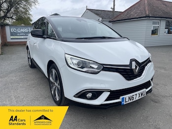 Used Renault Scenic 2017 for sale - 78377161: Photo