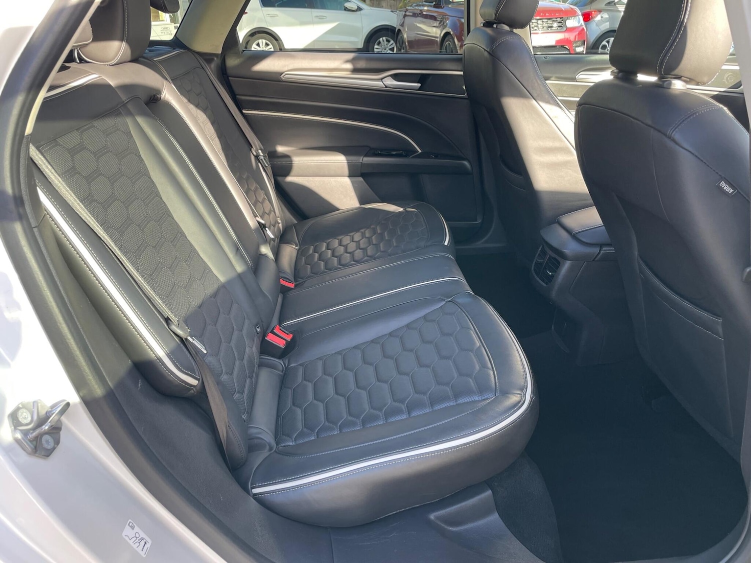 Used Ford Mondeo 2017 for sale - 76607319: Photo 12