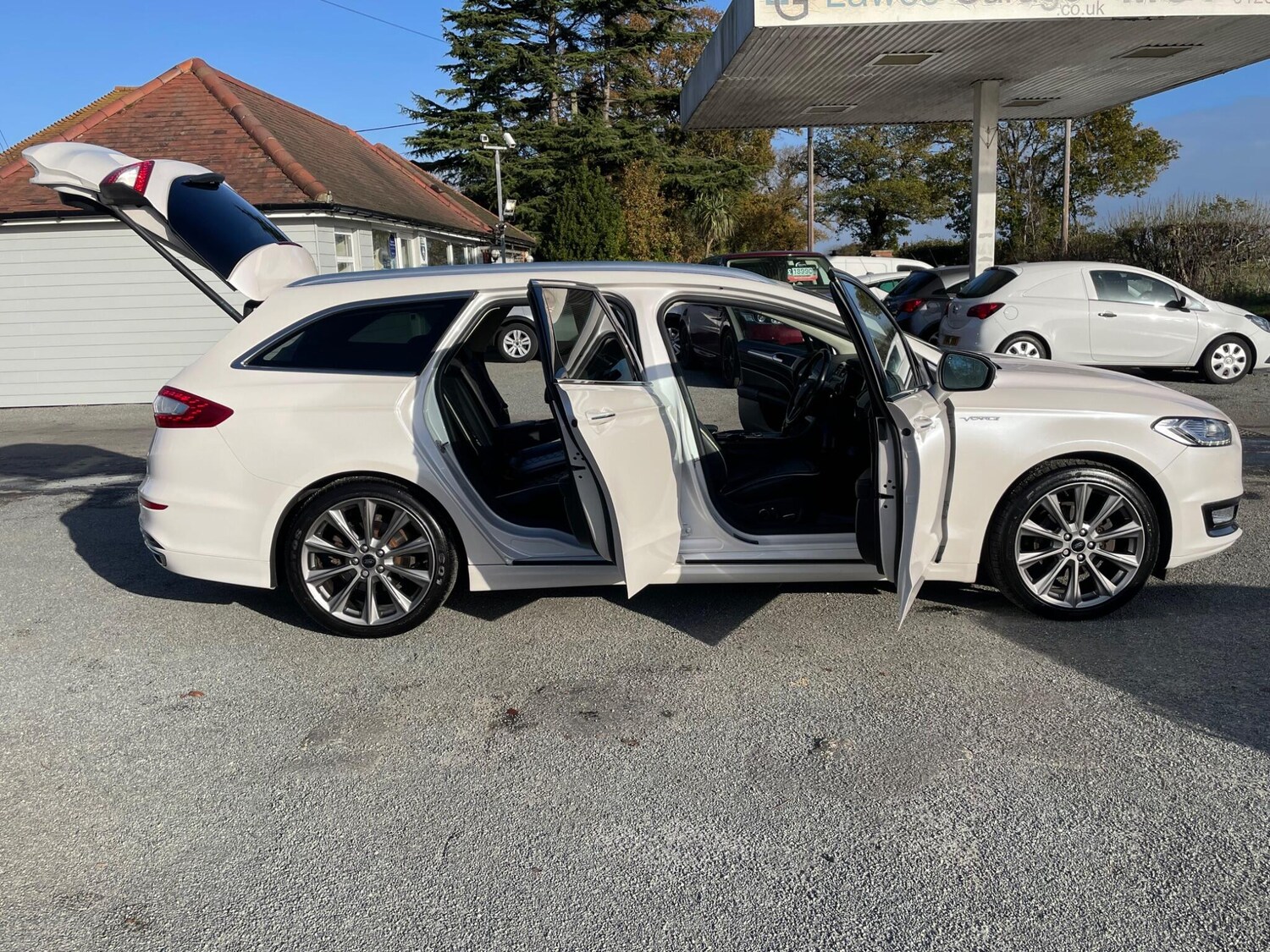 Used Ford Mondeo 2017 for sale - 76607319: Photo 17