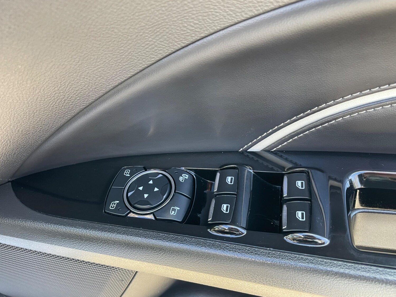 Used Ford Mondeo 2017 for sale - 76607319: Photo 24