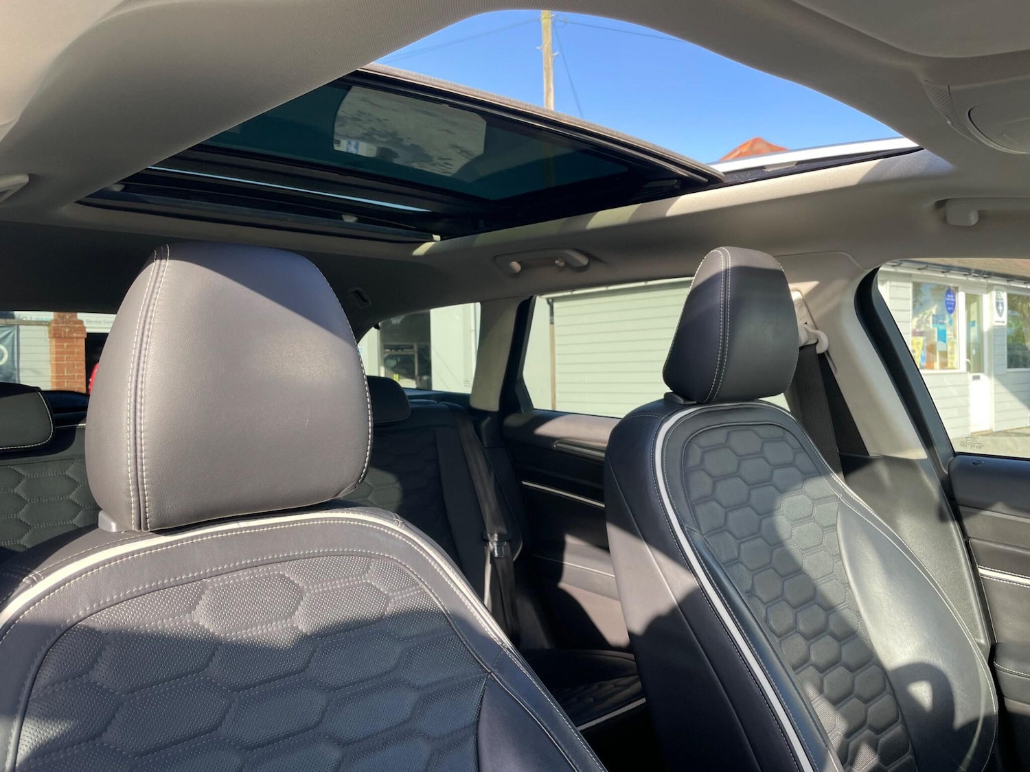 Used Ford Mondeo 2017 for sale - 76607319: Photo 27