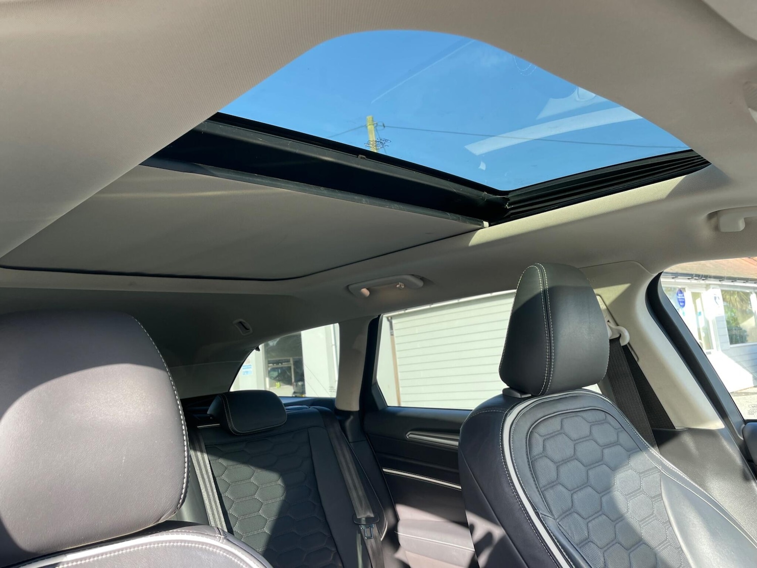 Used Ford Mondeo 2017 for sale - 76607319: Photo 28