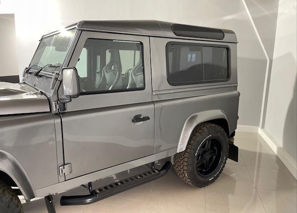 Used Land Rover Defender 2009 for sale - 76206170: Photo 10