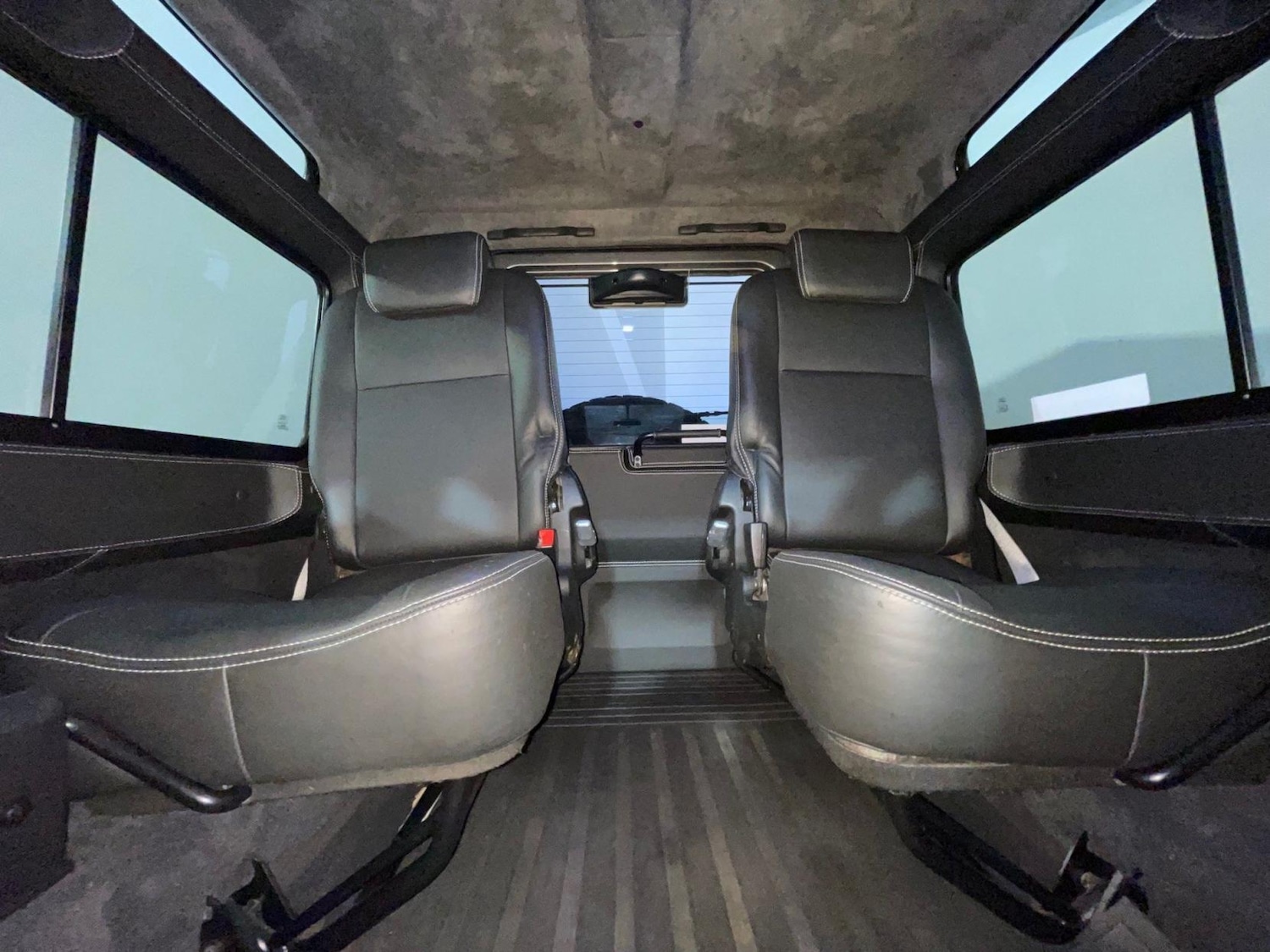 Used Land Rover Defender 2009 for sale - 76206170: Photo 21