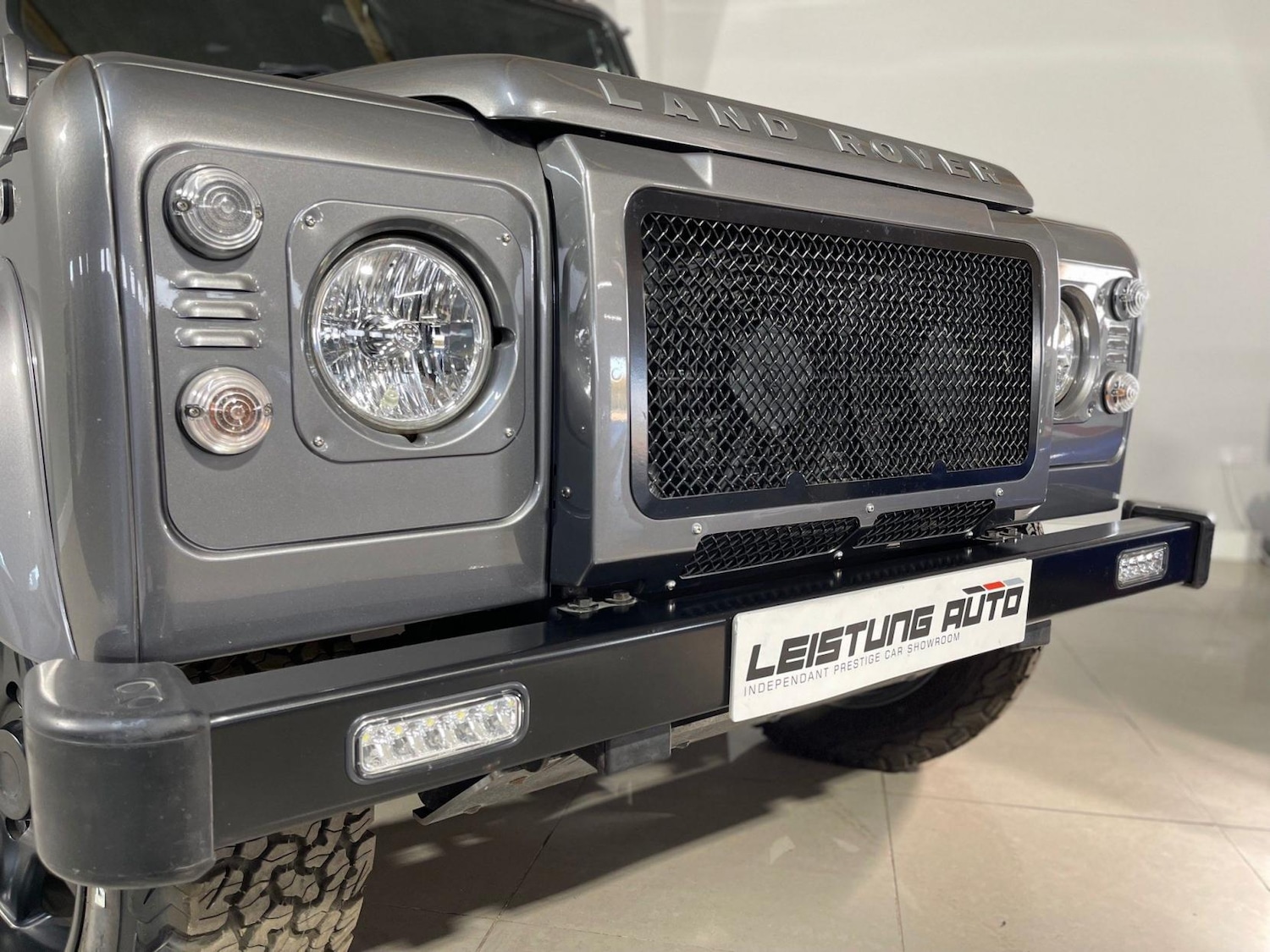 Used Land Rover Defender 2009 for sale - 76206170: Photo 29