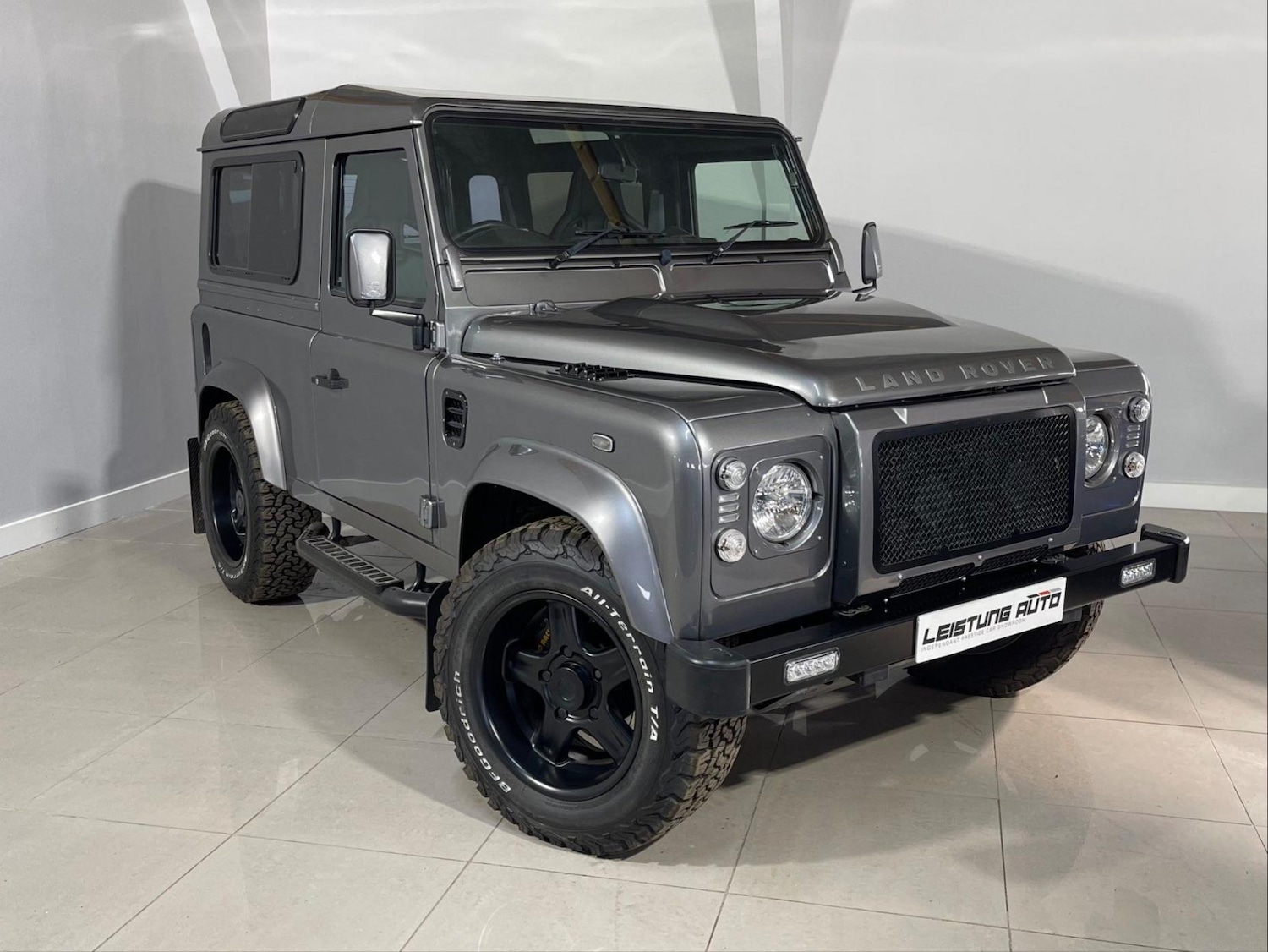 Used Land Rover Defender 2009 for sale - 76206170: Photo 33