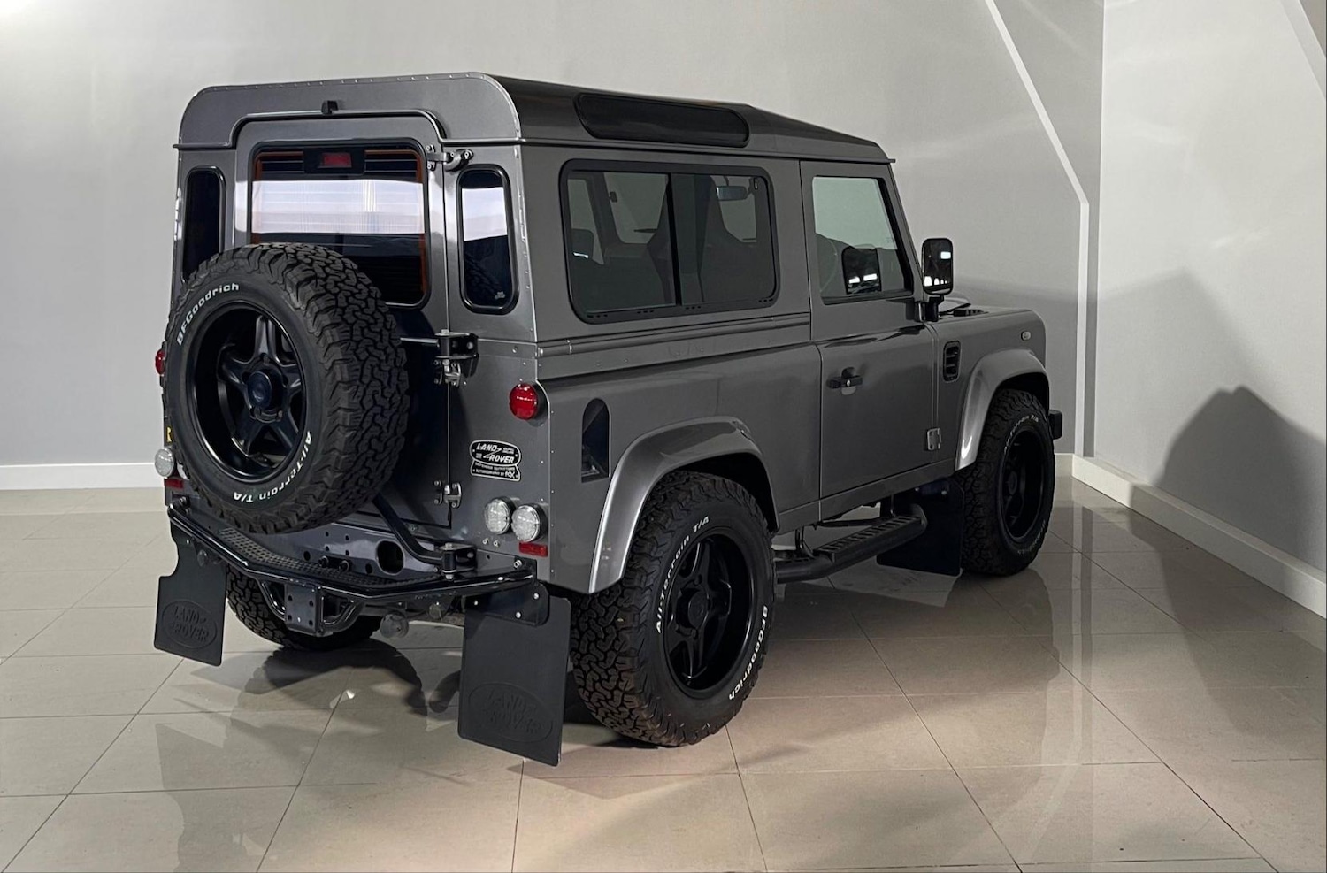 Used Land Rover Defender 2009 for sale - 76206170: Photo 55