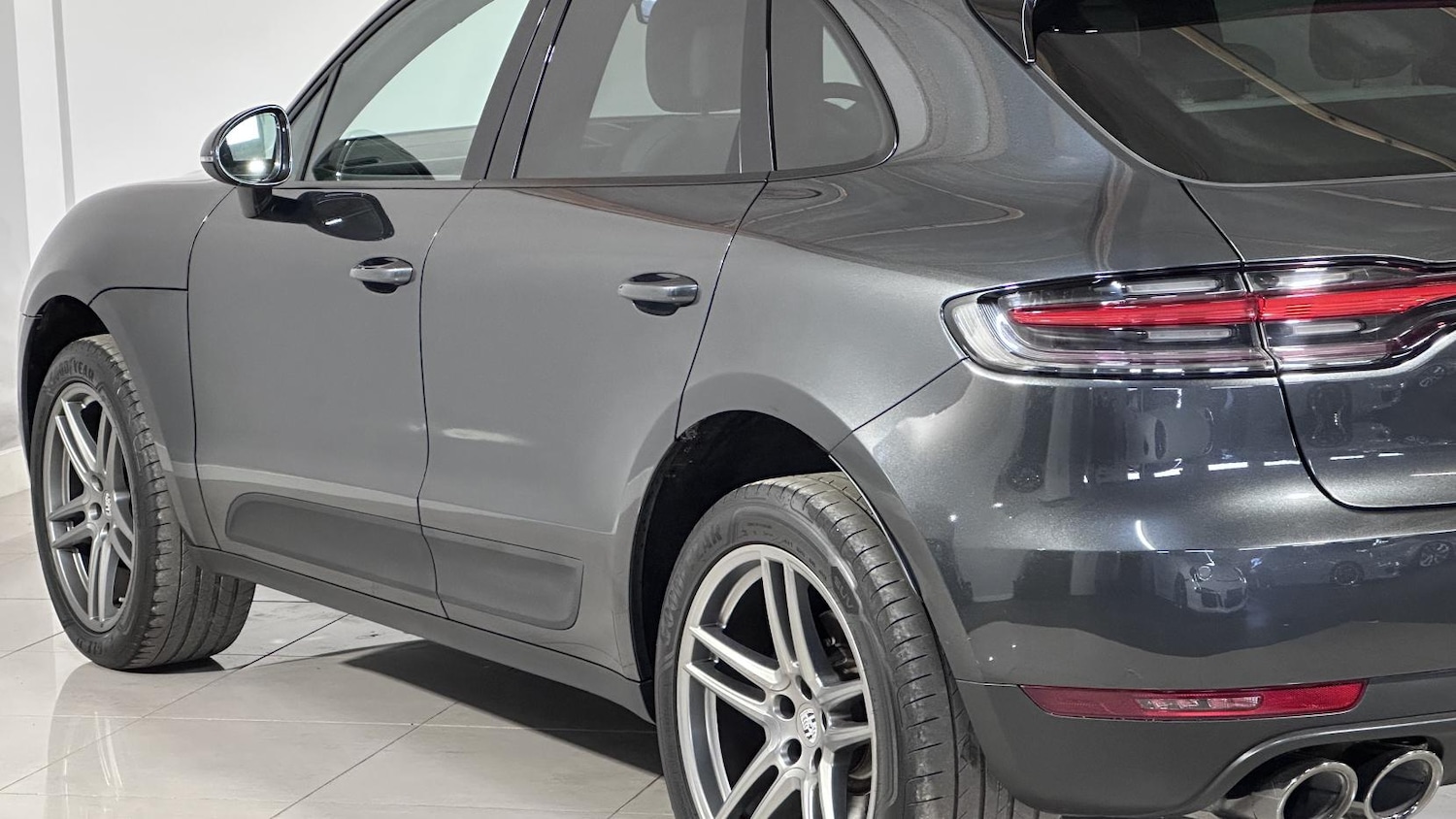 Used Porsche Macan 2020 for sale - 76131391: Photo 19