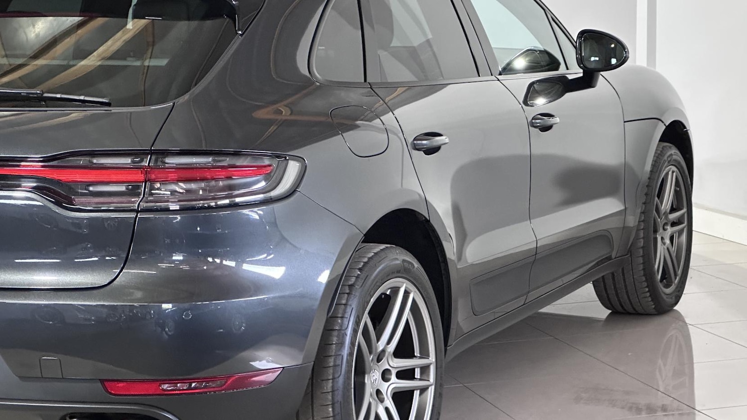 Used Porsche Macan 2020 for sale - 76131391: Photo 20