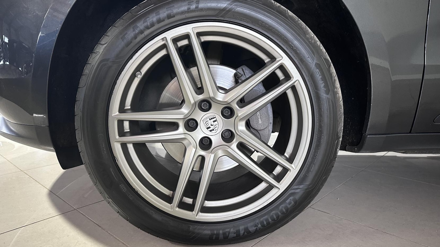 Used Porsche Macan 2020 for sale - 76131391: Photo 34
