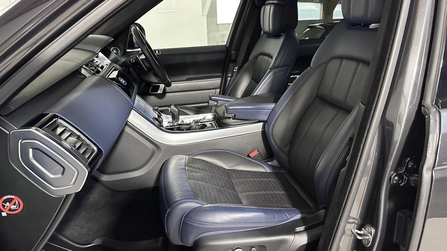 Used Land Rover Range Rover Sport 2018 for sale - 77114371: Photo 17