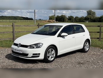 Used Volkswagen Golf 2016 for sale - 78808227: Photo