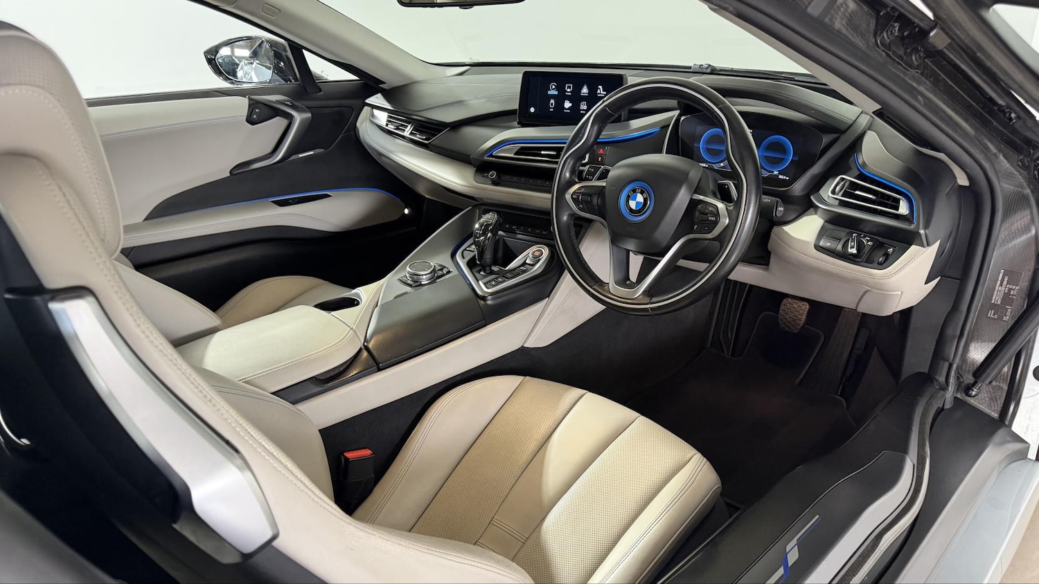 Used BMW i8 2016 for sale - 78199304: Photo 6
