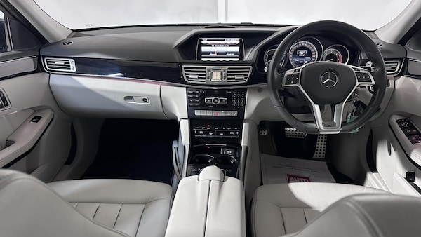 Used Mercedes-Benz E-Class 2015 for sale - 76206171: Photo 10