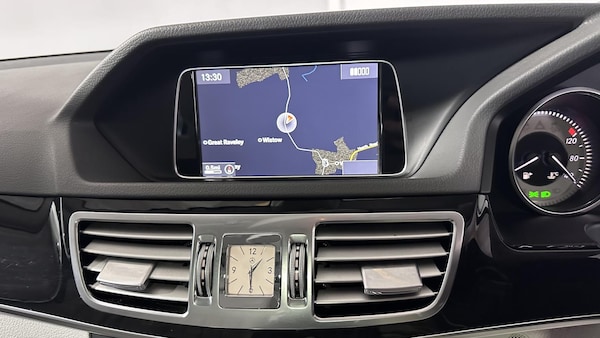 Used Mercedes-Benz E-Class 2015 for sale - 76206171: Photo 17