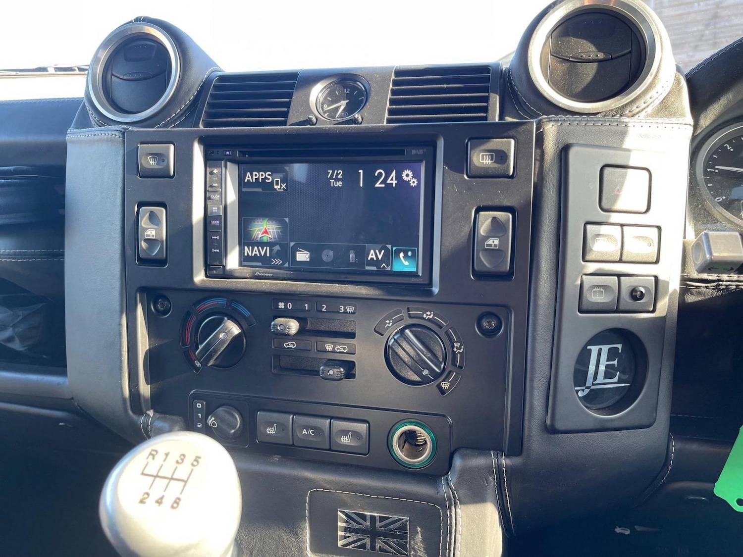 Used Land Rover Defender 2009 for sale - 77114364: Photo 24