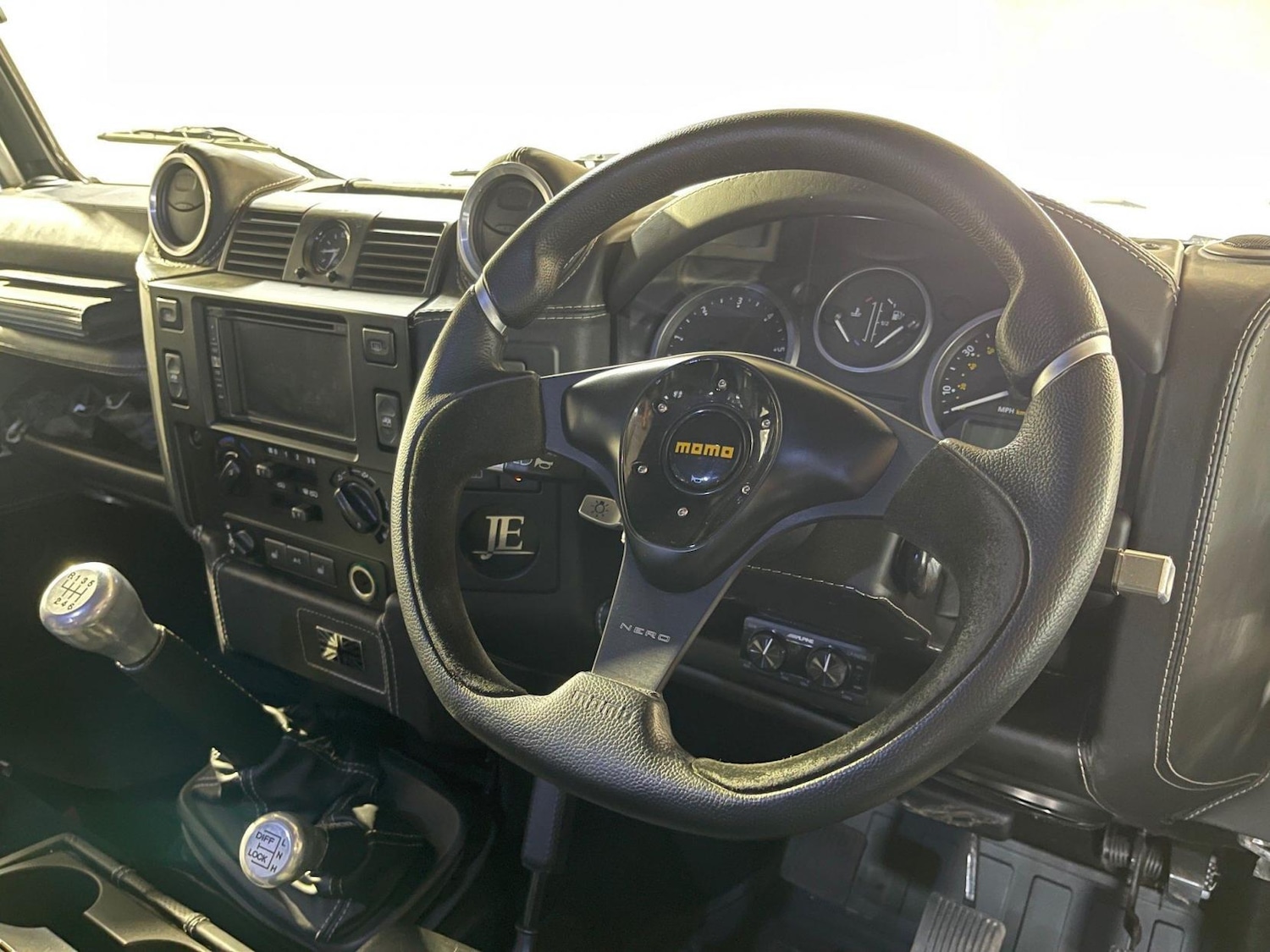 Used Land Rover Defender 2009 for sale - 77114364: Photo 26