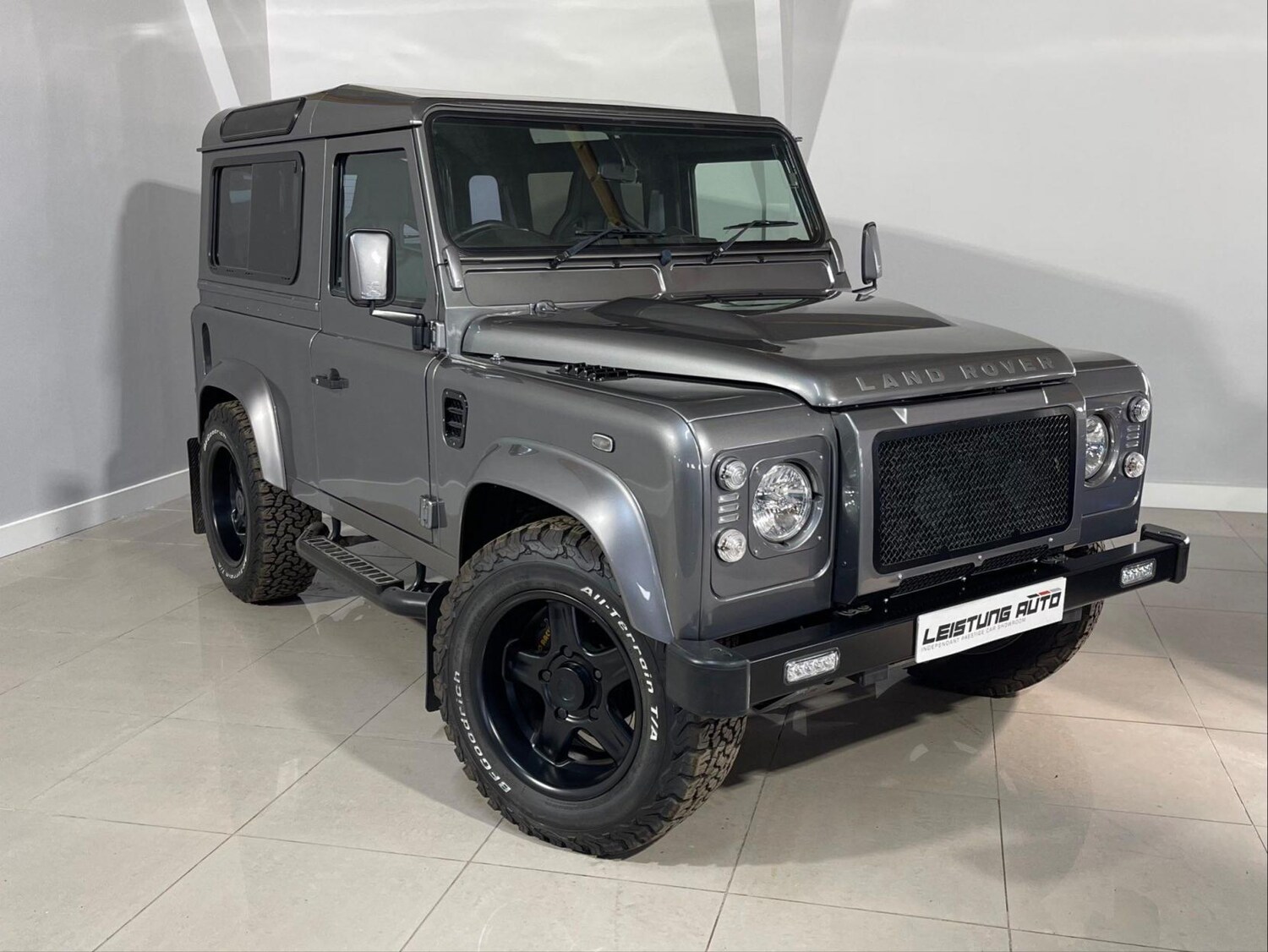 Used Land Rover Defender 2009 for sale - 77114364: Photo 33