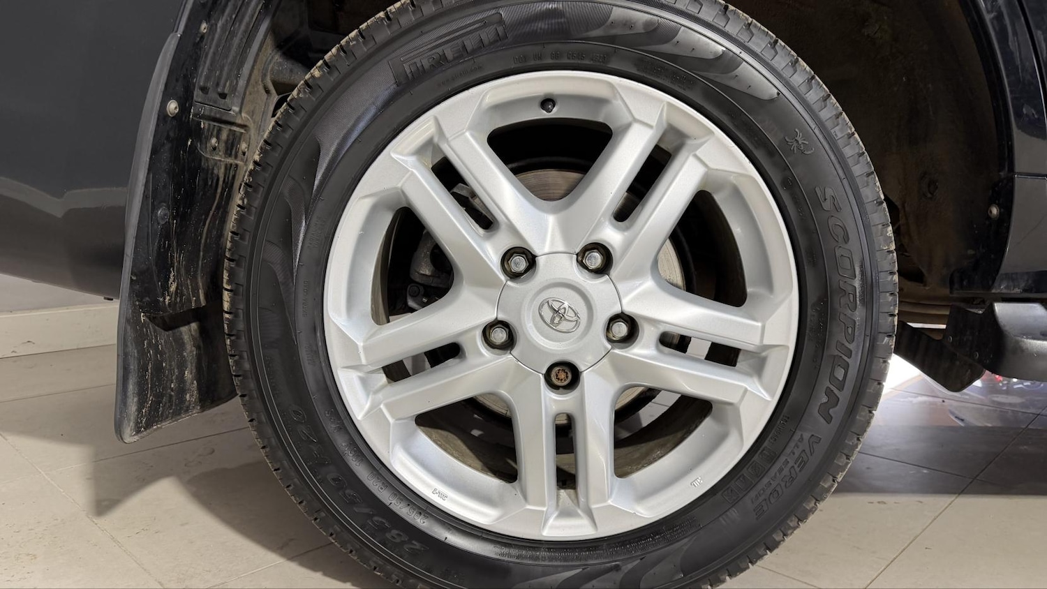 Used Toyota Land Cruiser 2011 for sale - 77983697: Photo 31