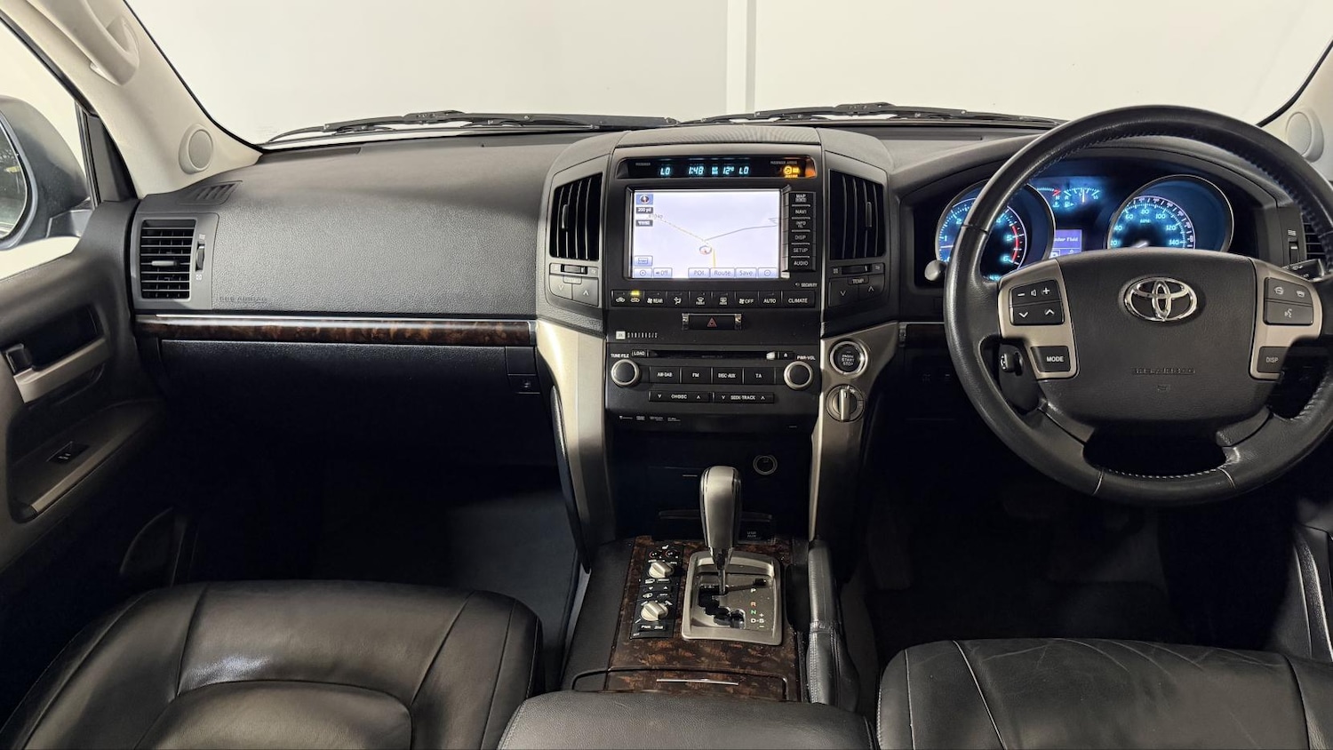 Used Toyota Land Cruiser 2011 for sale - 77983697: Photo 7