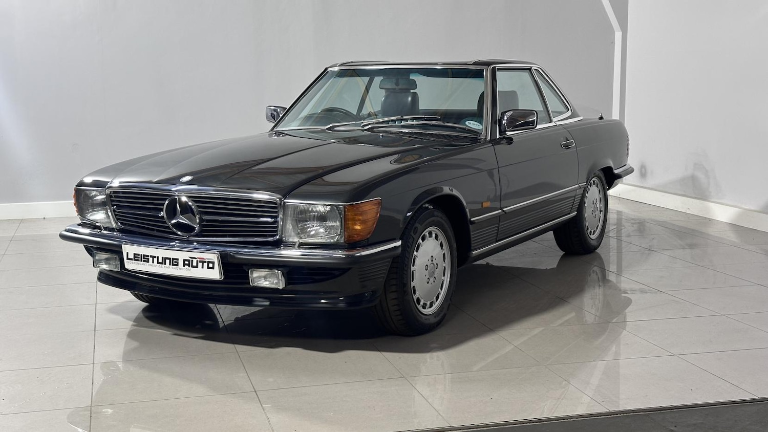 Used Mercedes-Benz SL 1988 for sale - 77595818: Photo 2