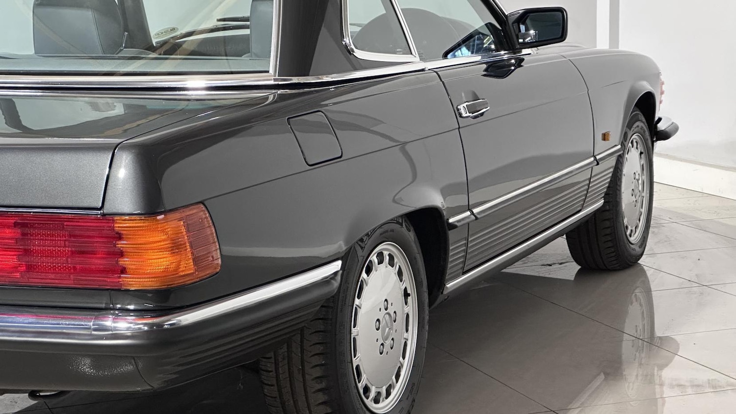 Used Mercedes-Benz SL 1988 for sale - 77595818: Photo 27