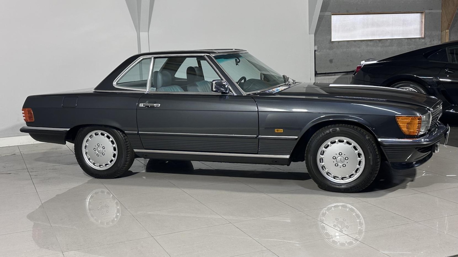 Used Mercedes-Benz SL 1988 for sale - 77595818: Photo 5