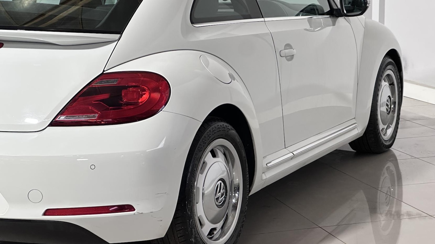 Used Volkswagen Beetle 2015 for sale - 77114370: Photo 18