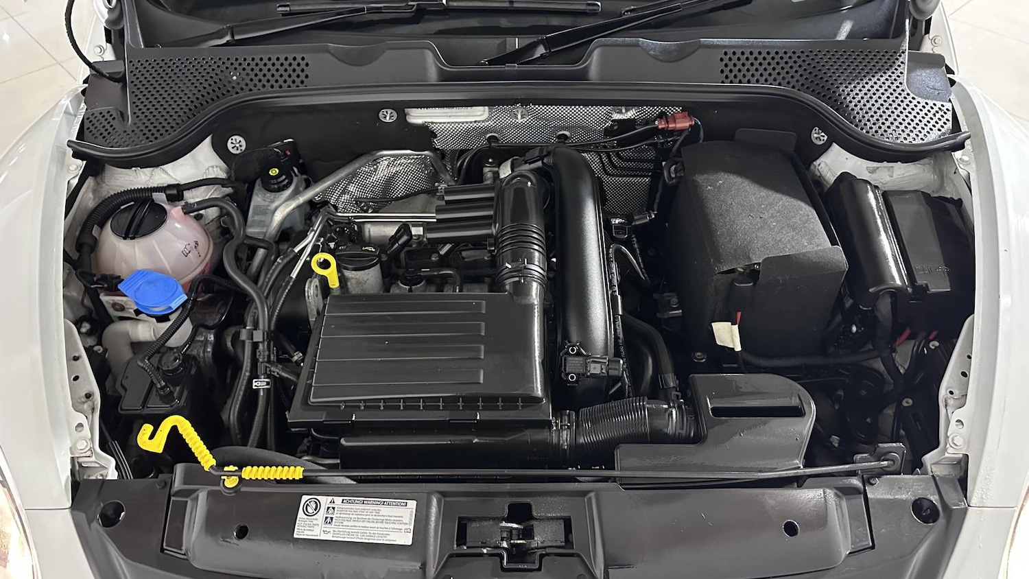 Used Volkswagen Beetle 2015 for sale - 77114370: Photo 23