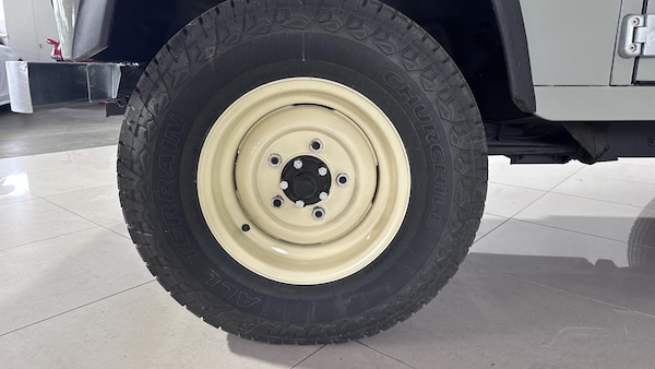 Used Land Rover Defender 1986 for sale - 74952884: Photo 33