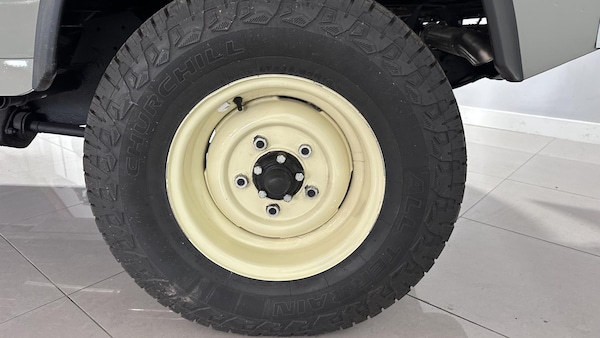 Used Land Rover Defender 1986 for sale - 74952884: Photo 34