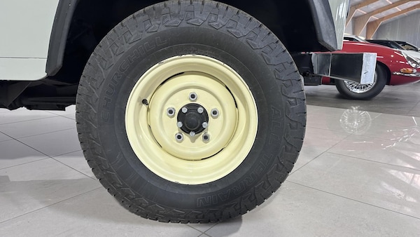 Used Land Rover Defender 1986 for sale - 74952884: Photo 36