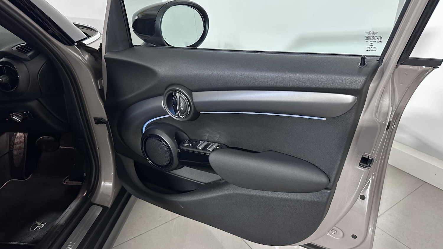 Used MINI Hatch 2023 for sale - 76507916: Photo 24