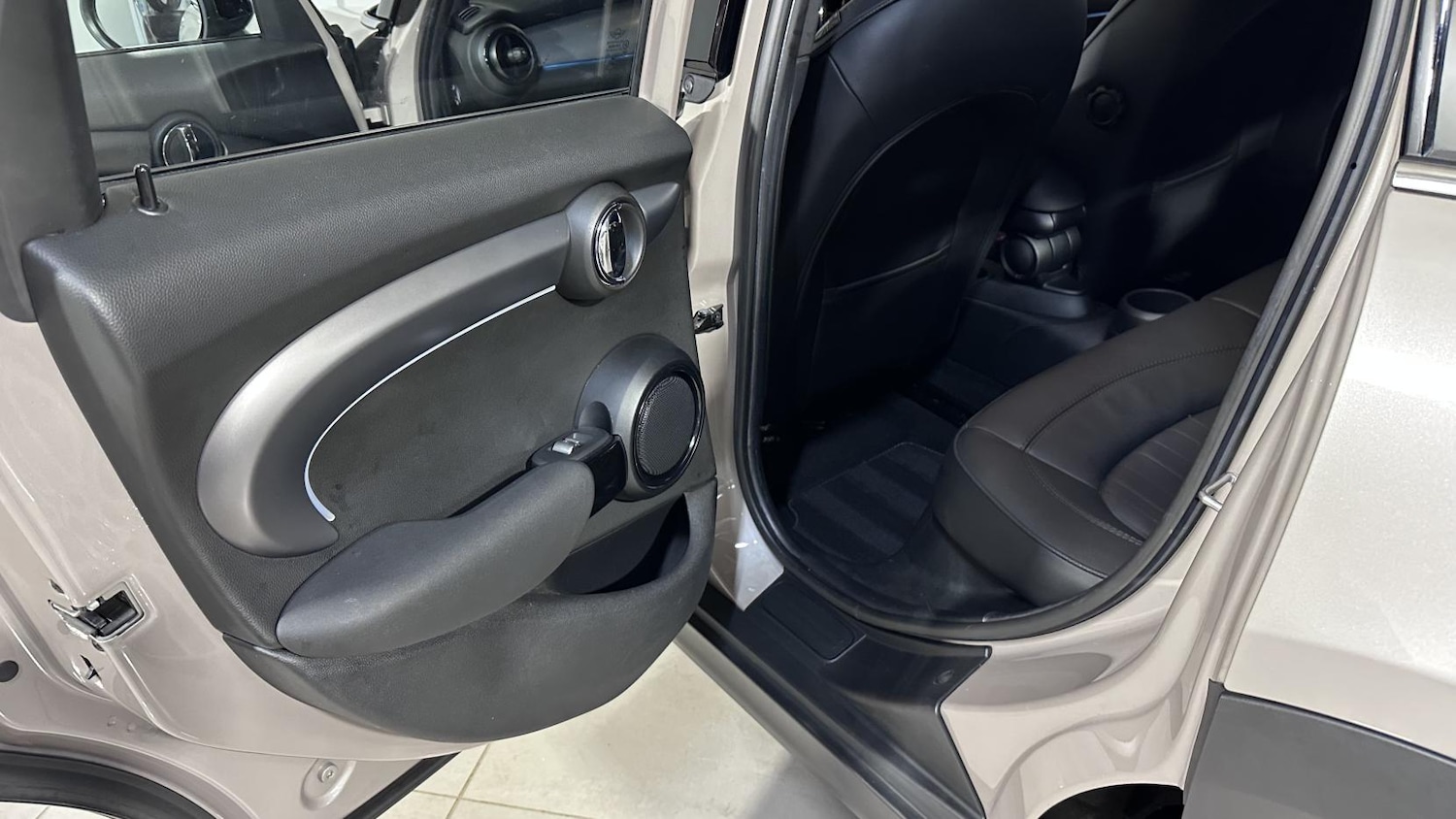 Used MINI Hatch 2023 for sale - 76507916: Photo 25