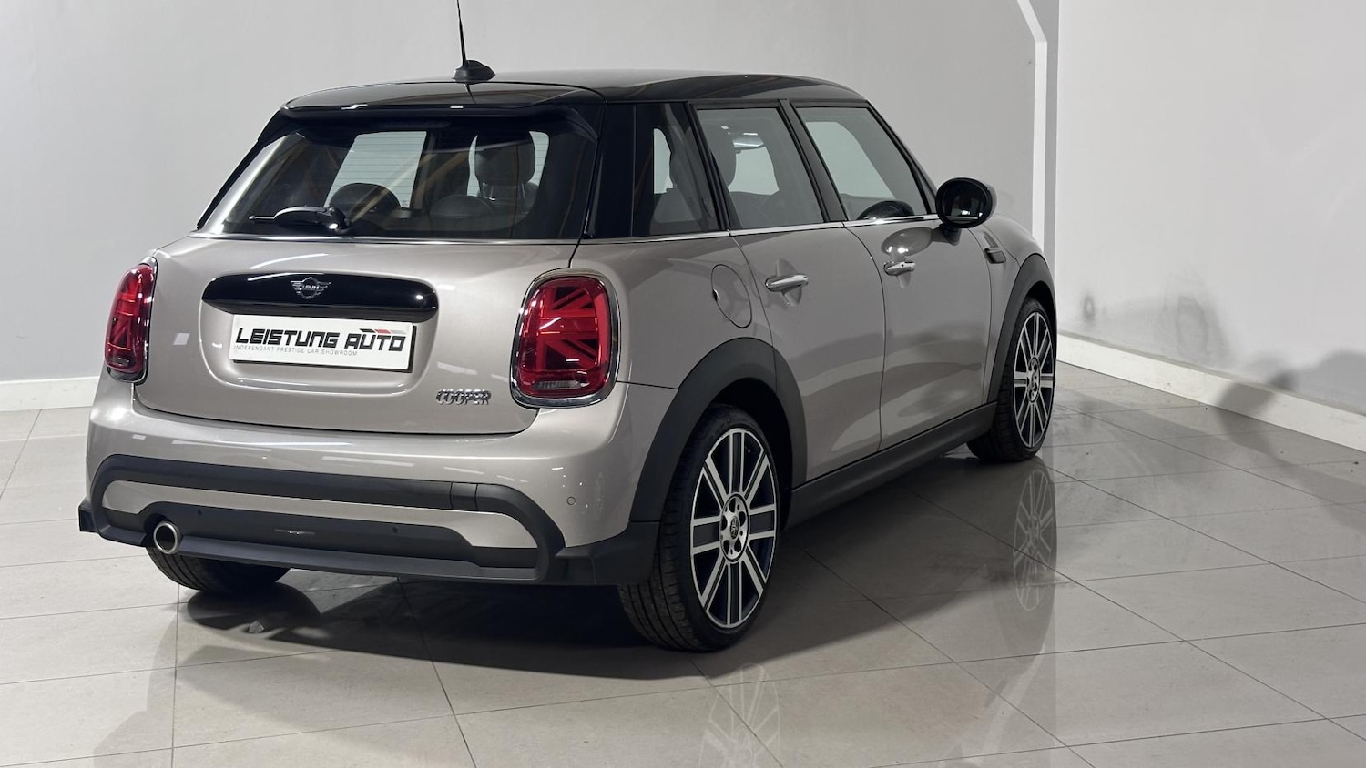 Used MINI Hatch 2023 for sale - 76507916: Photo 6