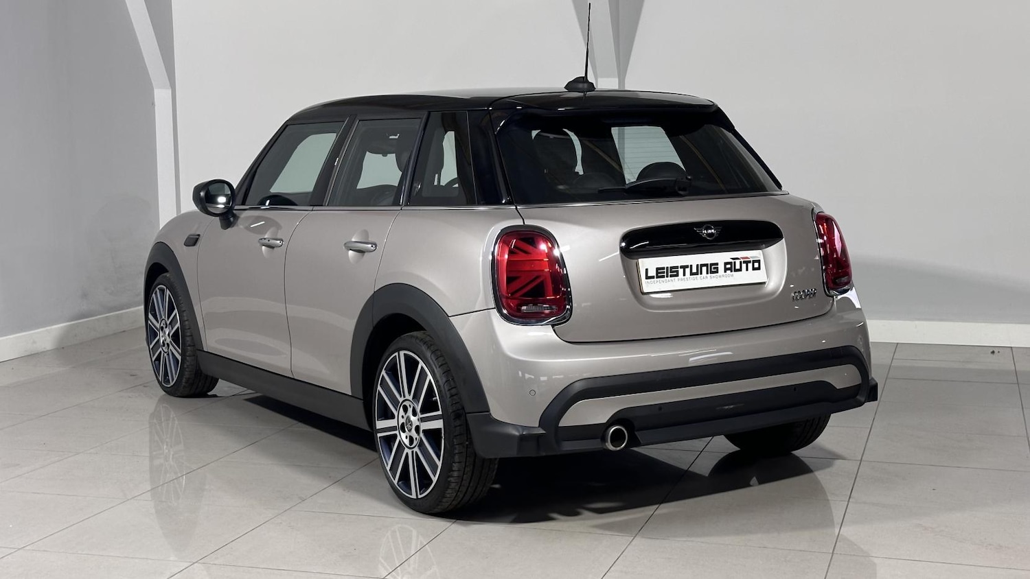 Used MINI Hatch 2023 for sale - 76507916: Photo 8