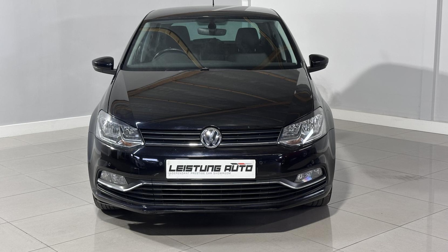 Used Volkswagen Polo 2016 for sale - 76696982: Photo 2