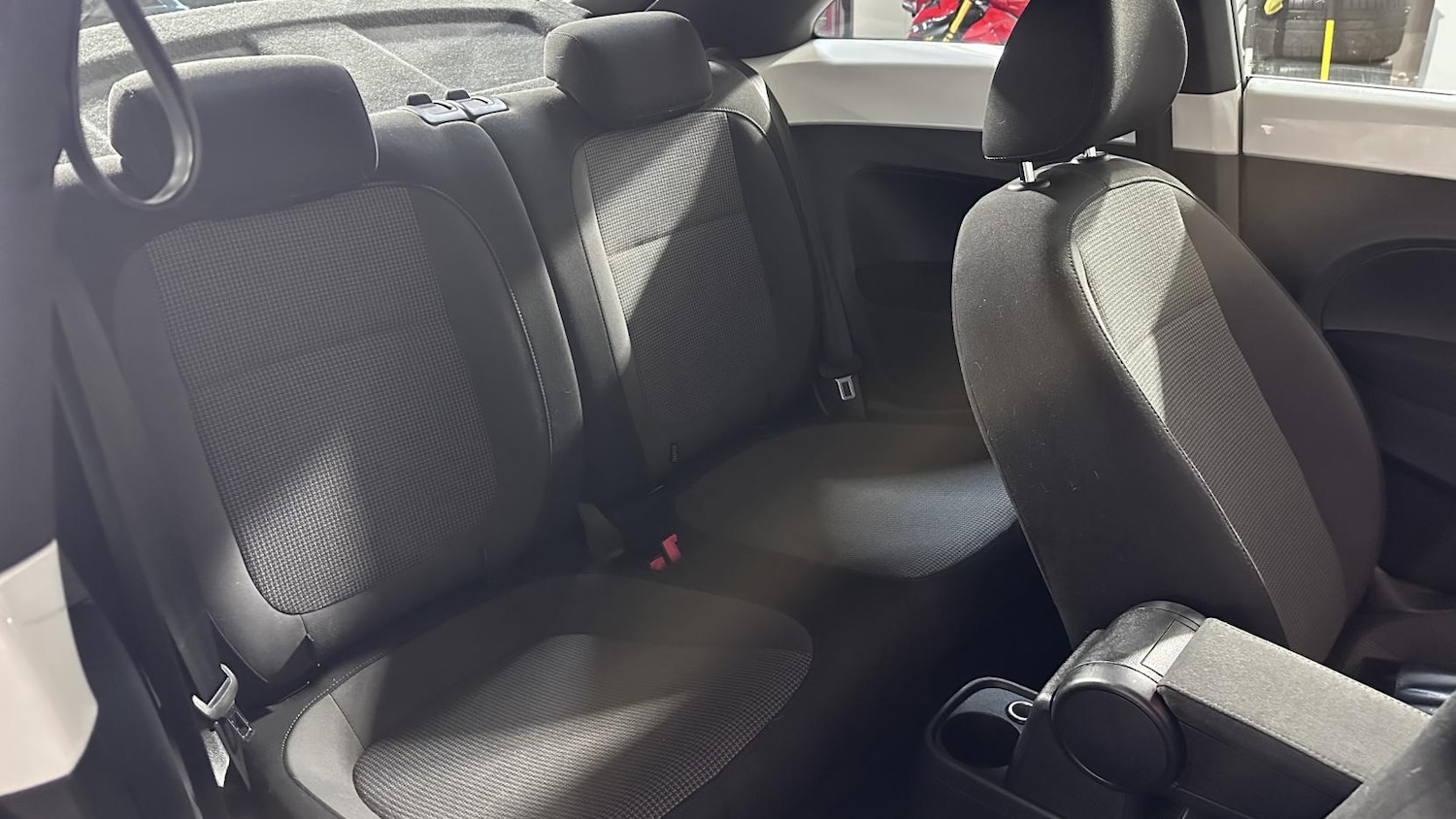 Used Volkswagen Beetle 2015 for sale - 76941235: Photo 13