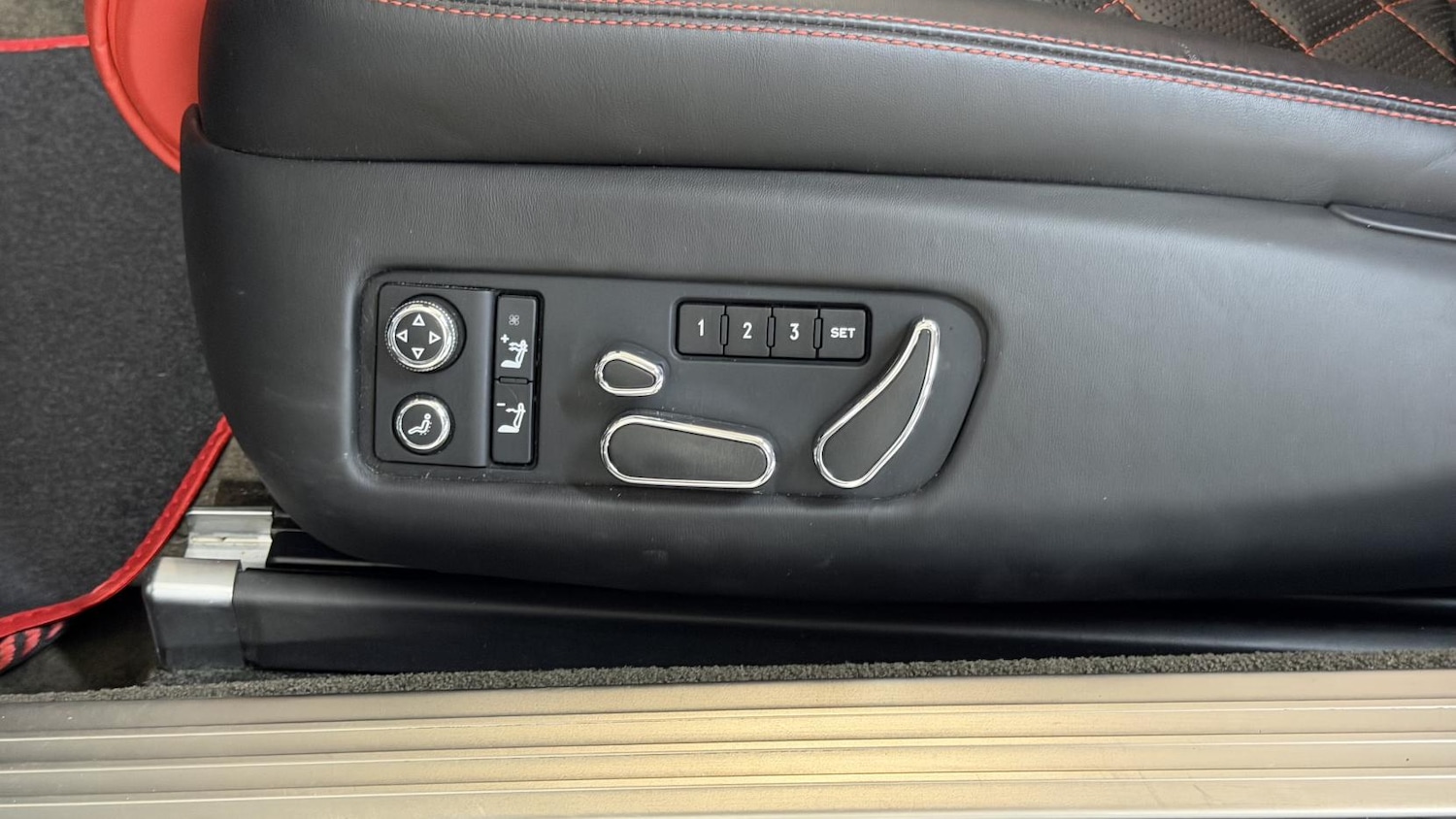 Used Bentley Continental 2017 for sale - 77934602: Photo 35