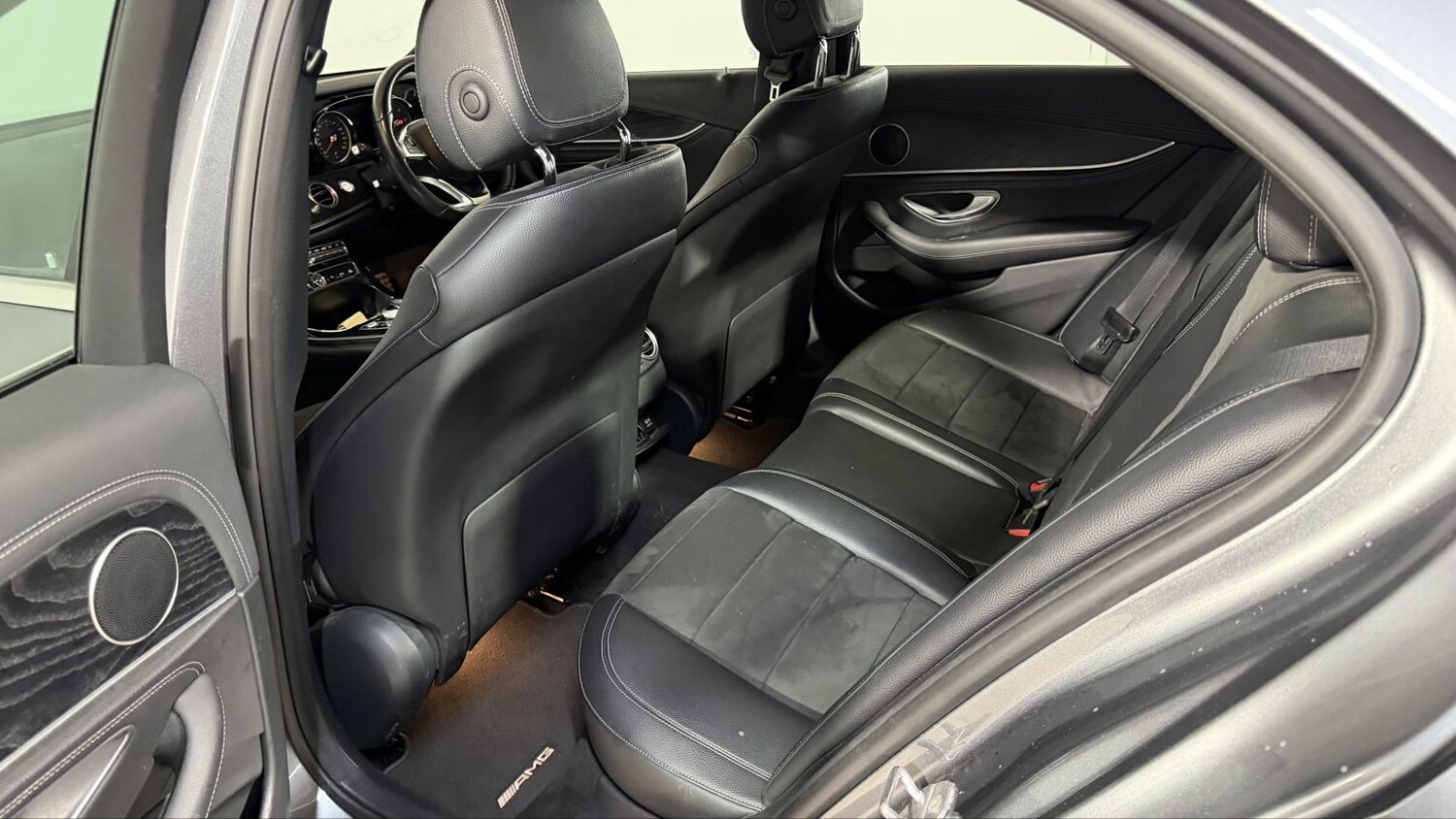 Used Mercedes-Benz E Class 2016 for sale - 77587482: Photo 11