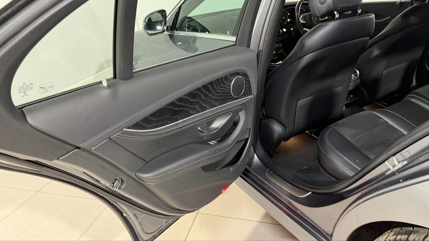 Used Mercedes-Benz E Class 2016 for sale - 77587482: Photo 23