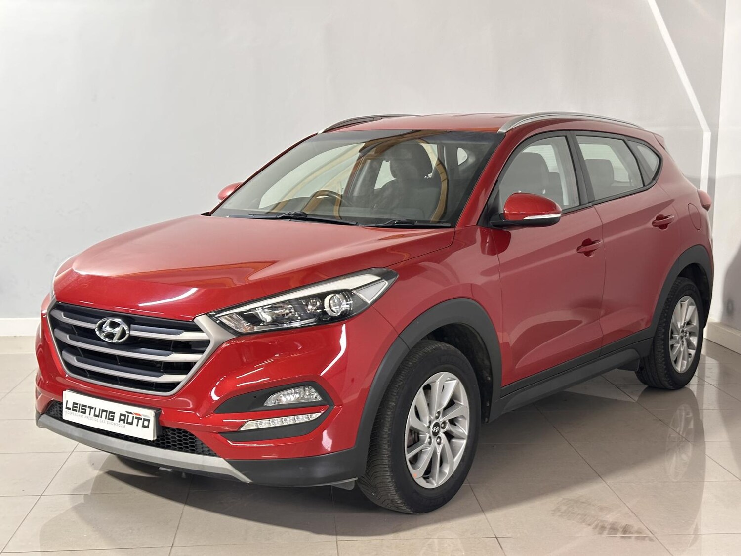 Used Hyundai TUCSON 2017 for sale - 75973274: Photo 2