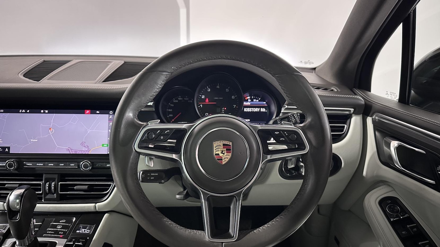 Used Porsche Macan 2020 for sale - 77114362: Photo 11