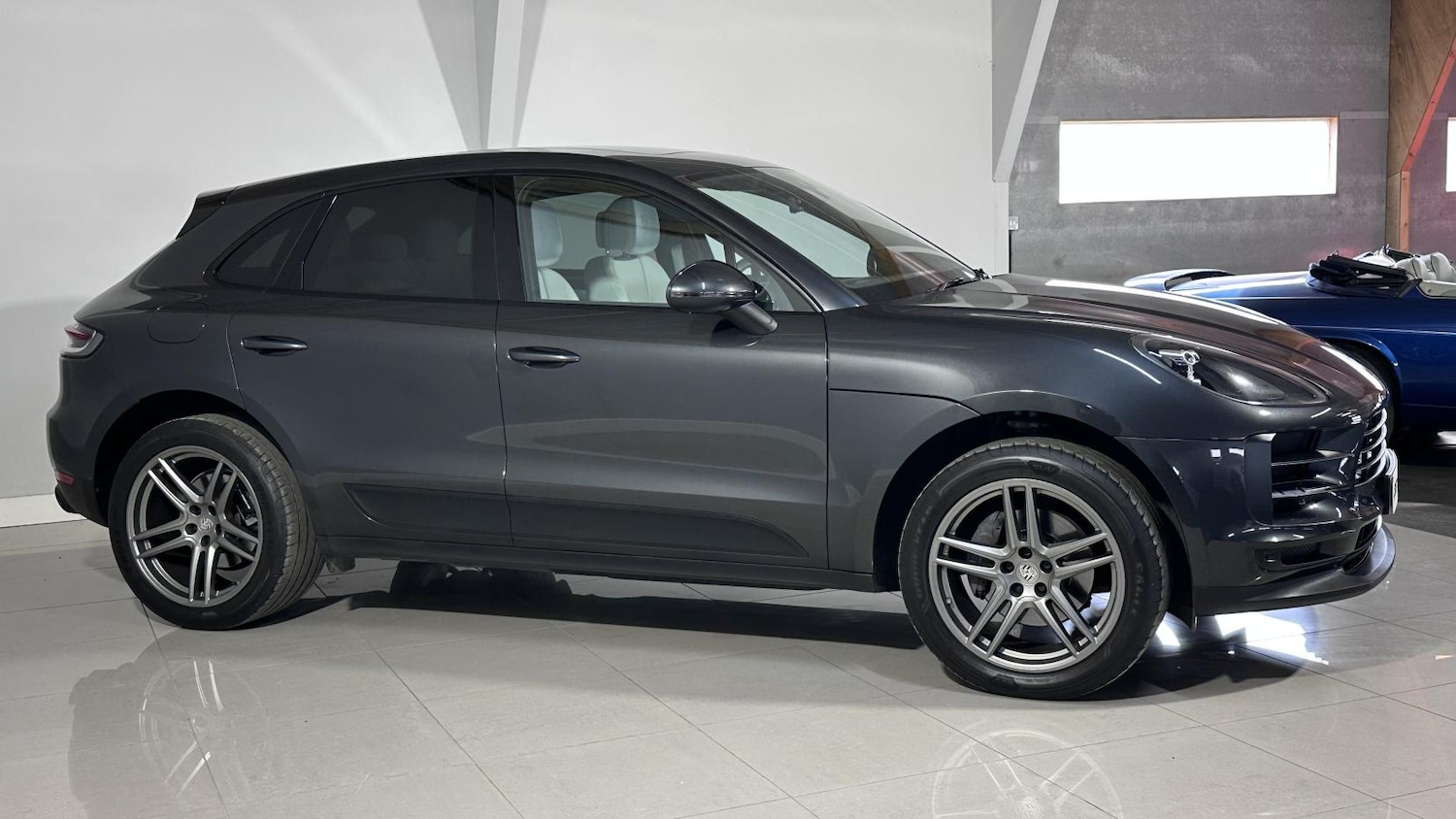 Used Porsche Macan 2020 for sale - 77114362: Photo 14
