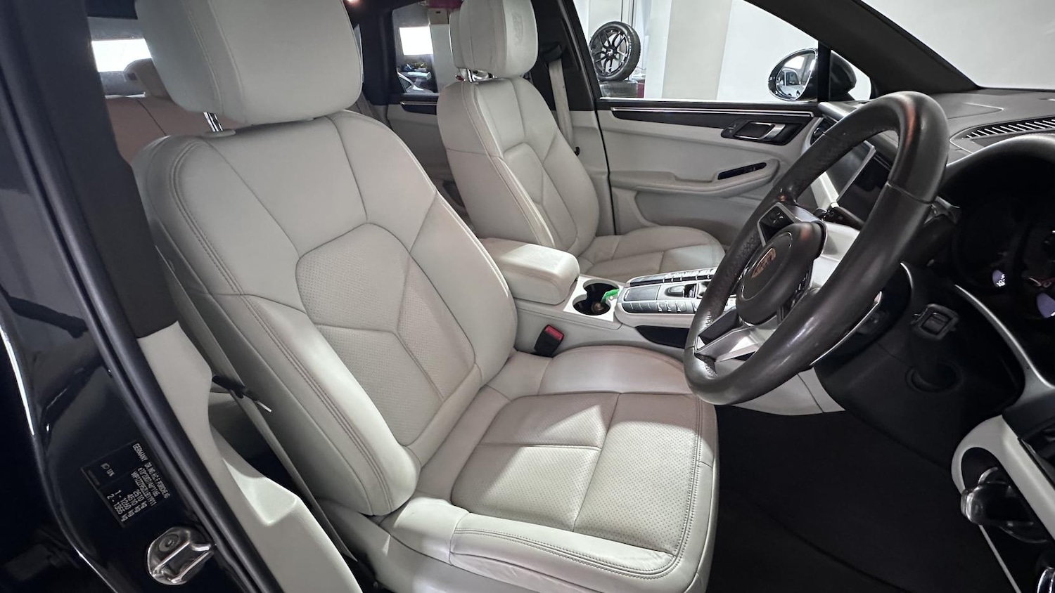 Used Porsche Macan 2020 for sale - 77114362: Photo 7