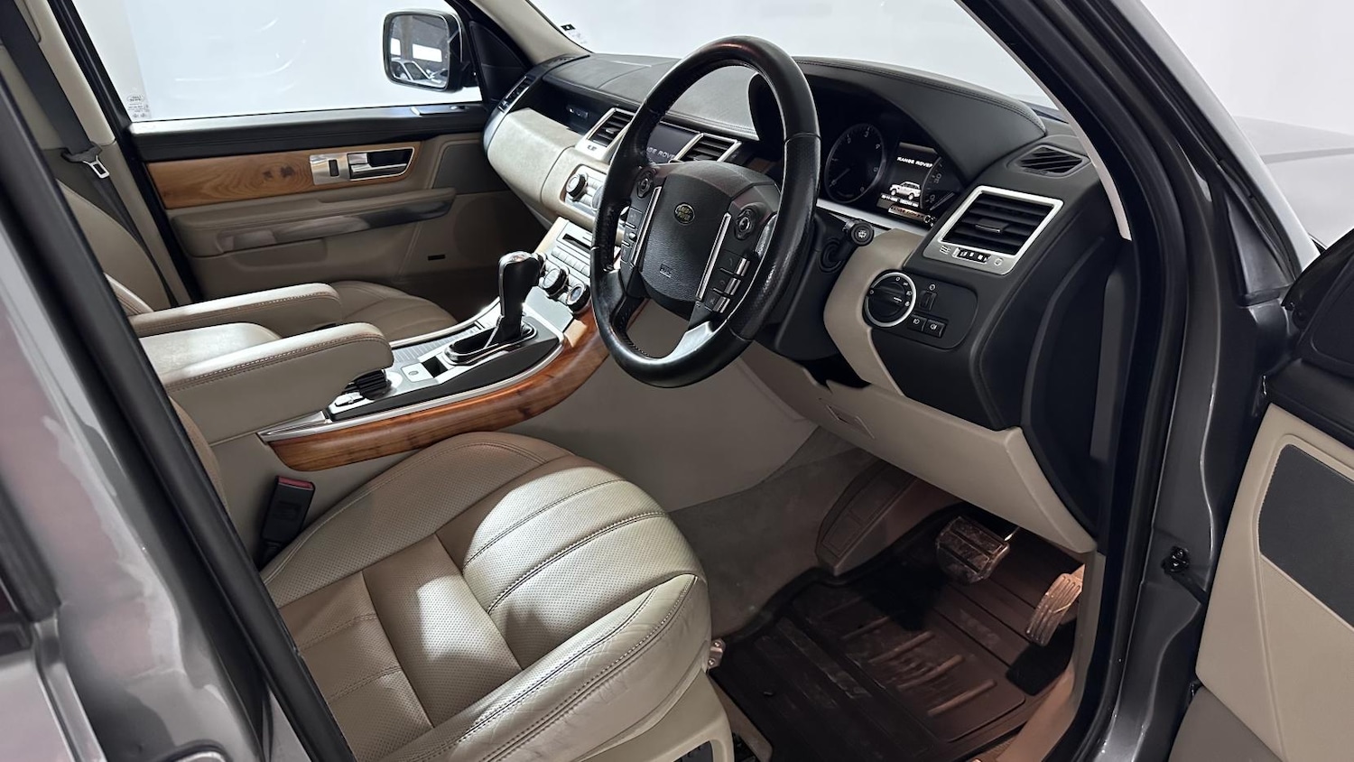 Used Land Rover Range Rover Sport 2009 for sale - 77300641: Photo 11