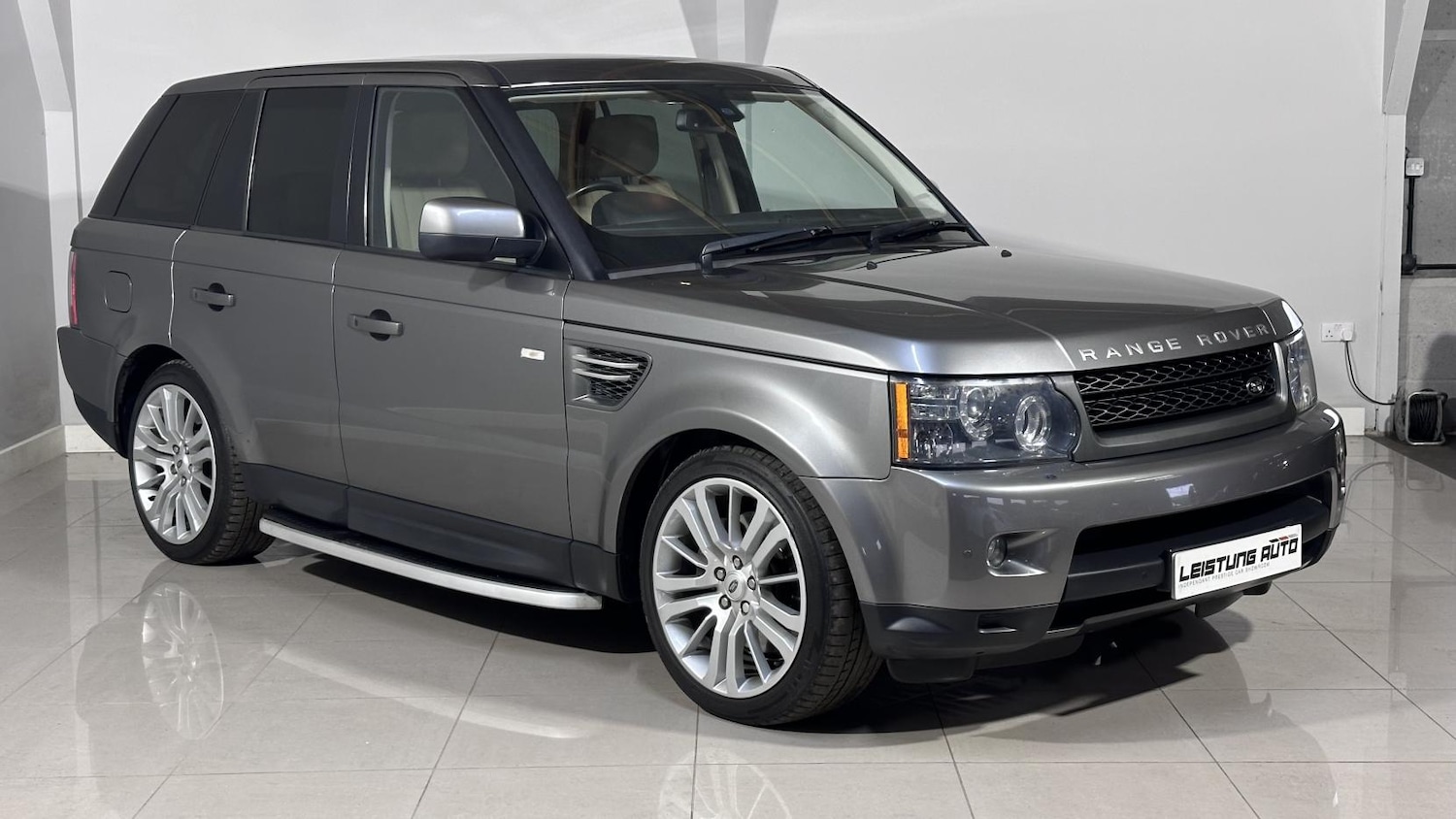 Used Land Rover Range Rover Sport 2009 for sale - 77300641: Photo 2