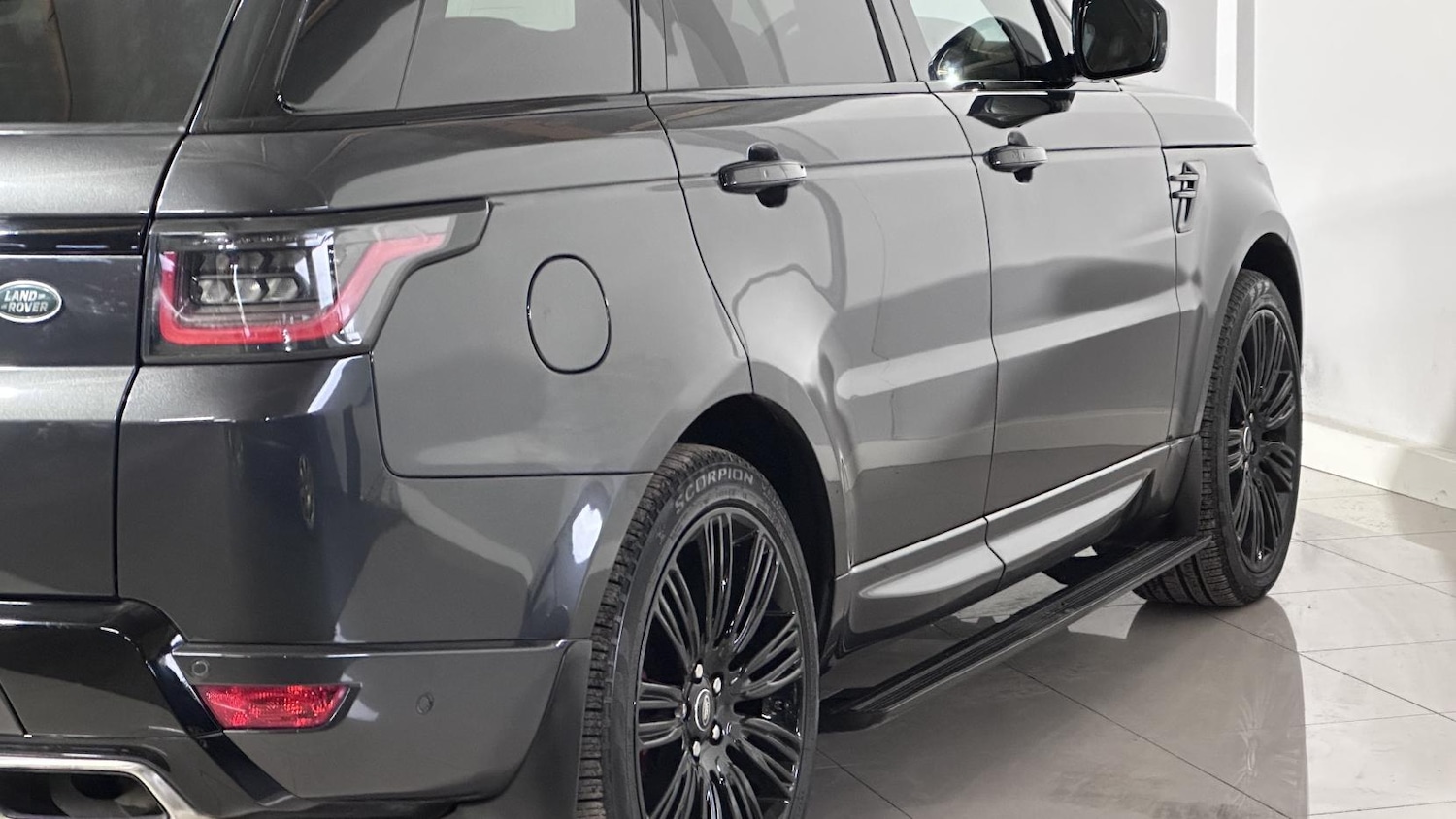 Used Land Rover Range Rover Sport 2018 for sale - 76652965: Photo 29