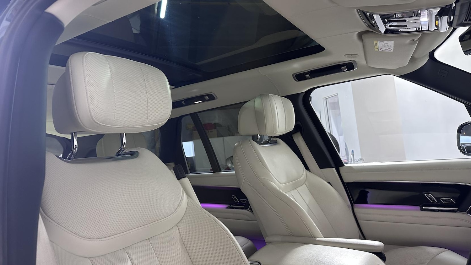 Used Land Rover Range Rover 2023 for sale - 76652969: Photo 17